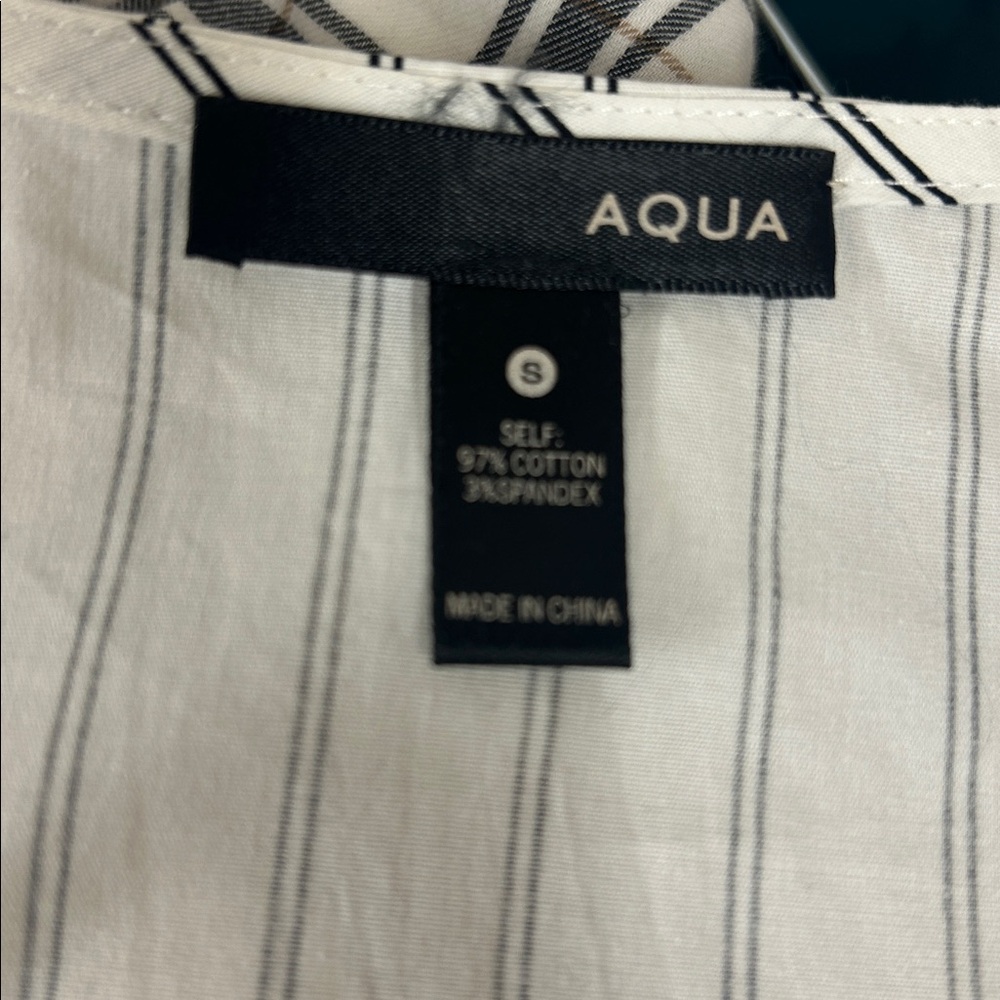Aqua ruffle sleeve blouse - Picture 9 of 9
